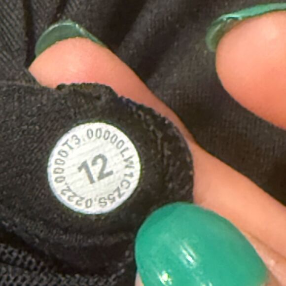 Lululemon InStill Tank - Picture 6 of 7